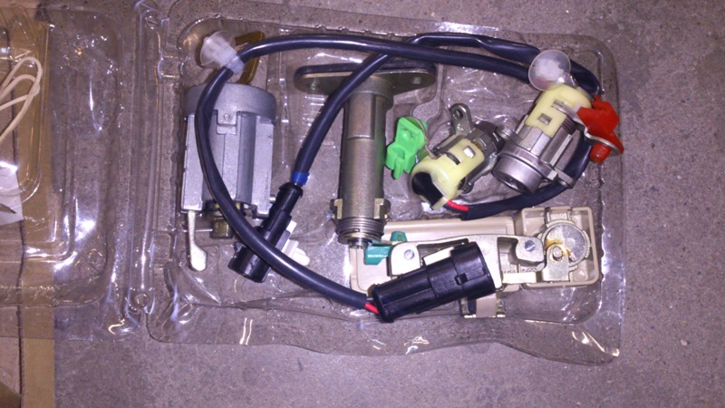 картинка КОМПЛЕКТ ЗАМКОВ М2 BRILLIANCE  SHZ-8218019-T5-10